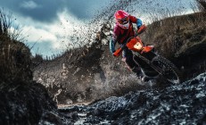 九游体育APP-三笘薰的爆发，雷恩强势战术如何攻陷英格兰足球思维