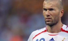 9you娱乐-萨拉赫存在感拉满，苏格兰最后时刻击败皇马，足球世界里的不可能与唯一性