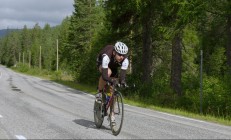 9you娱乐-从CBA加时鏖战到世界杯舞台，霍勒迪的双线征服之路