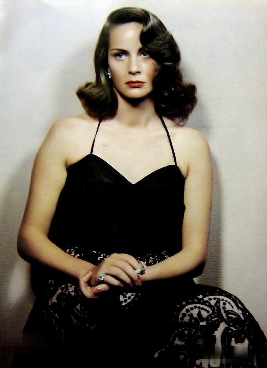 包含意大利足球运动员因私生活丑闻遭到调查的词条 包含意大利足球运动员因私生活丑闻遭到调查的词条