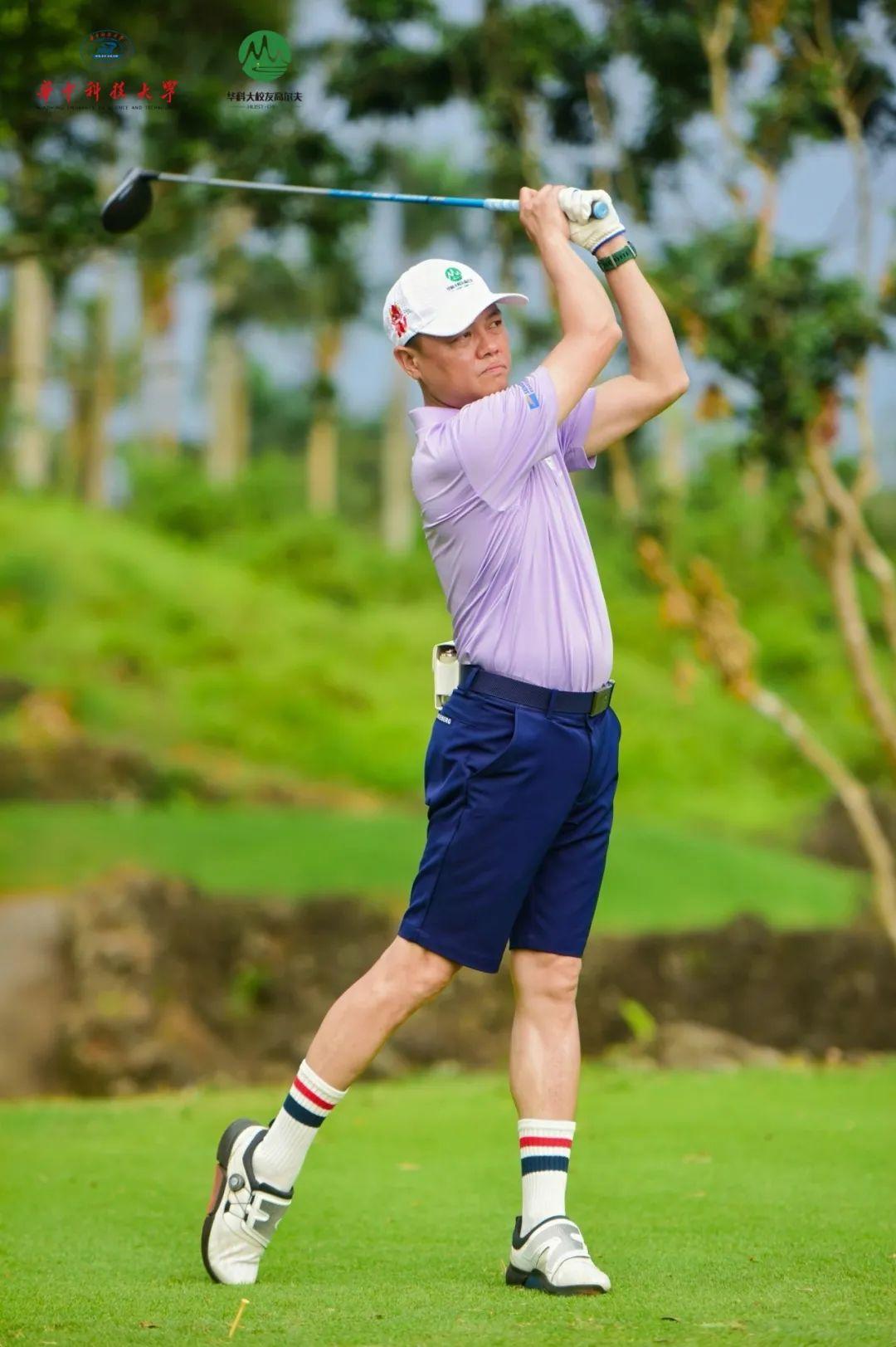 高尔夫赛场展现风采,选手技压群雄的简单介绍 高尔夫赛场展现风采,选手技压群雄的简单介绍