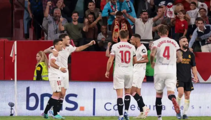 包含曼城爆冷马德里竞技，德容惊艳世界的词条