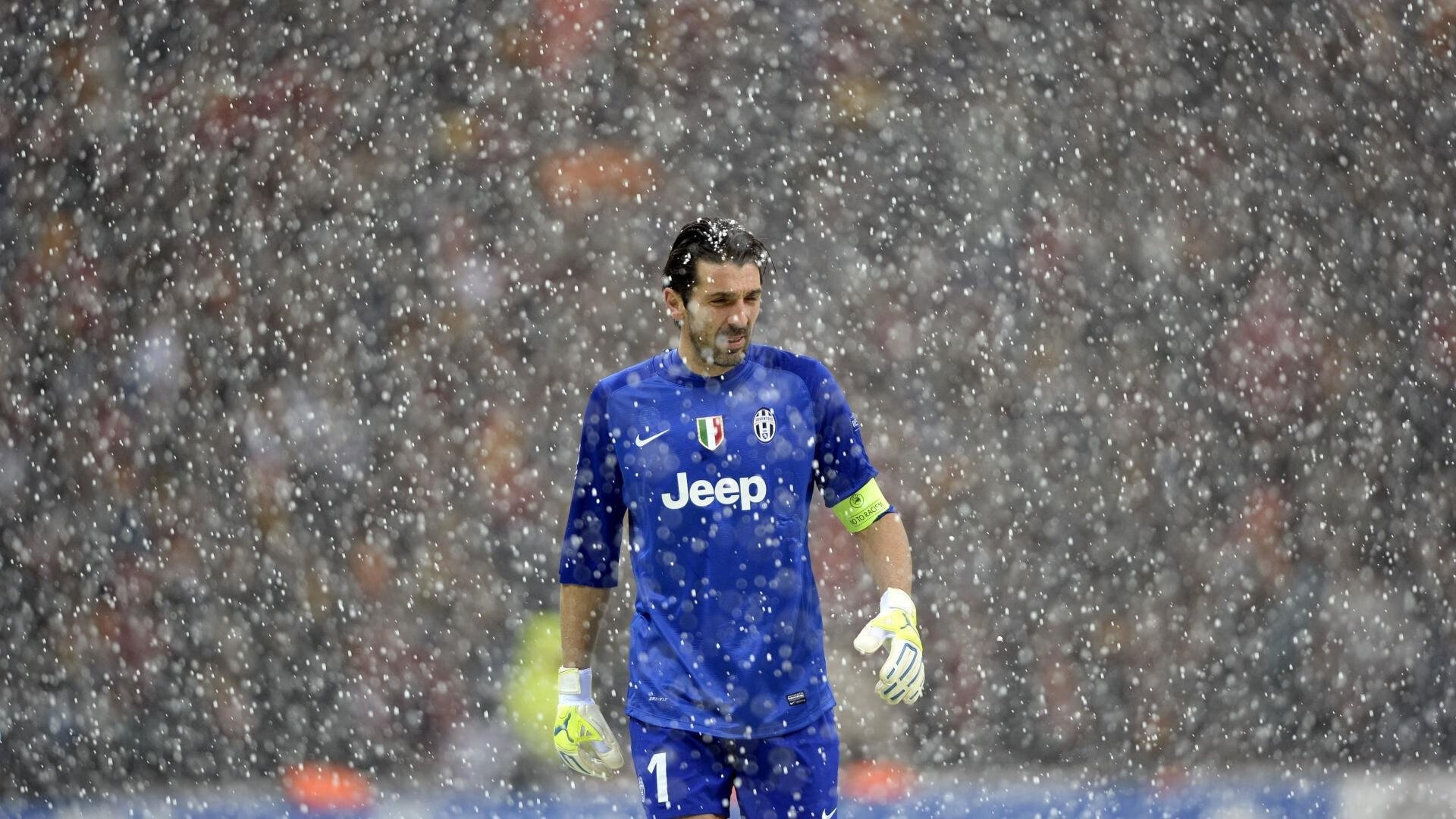 库里展现巨星价值,老鹰决胜局带走马刺