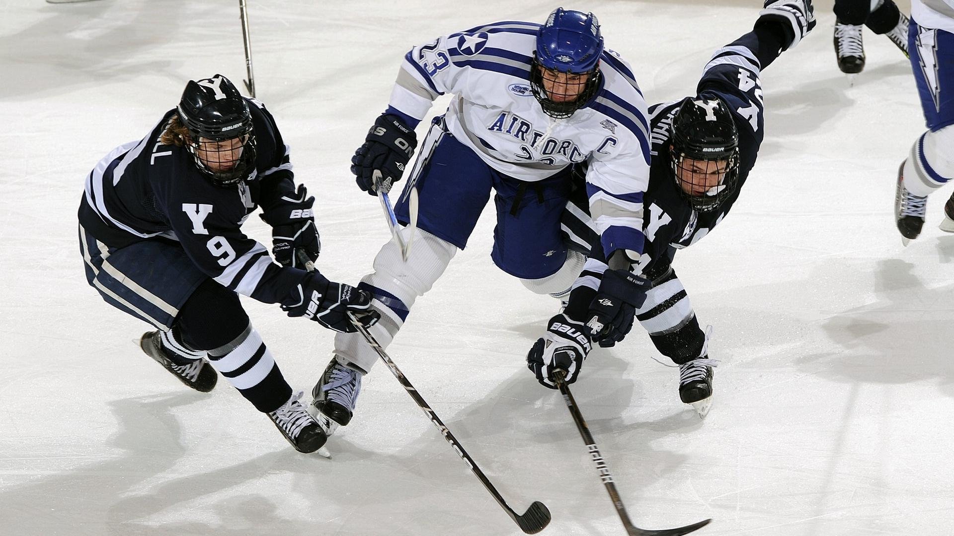 欧冠半决赛之夜,詹姆斯关键节点连续得分