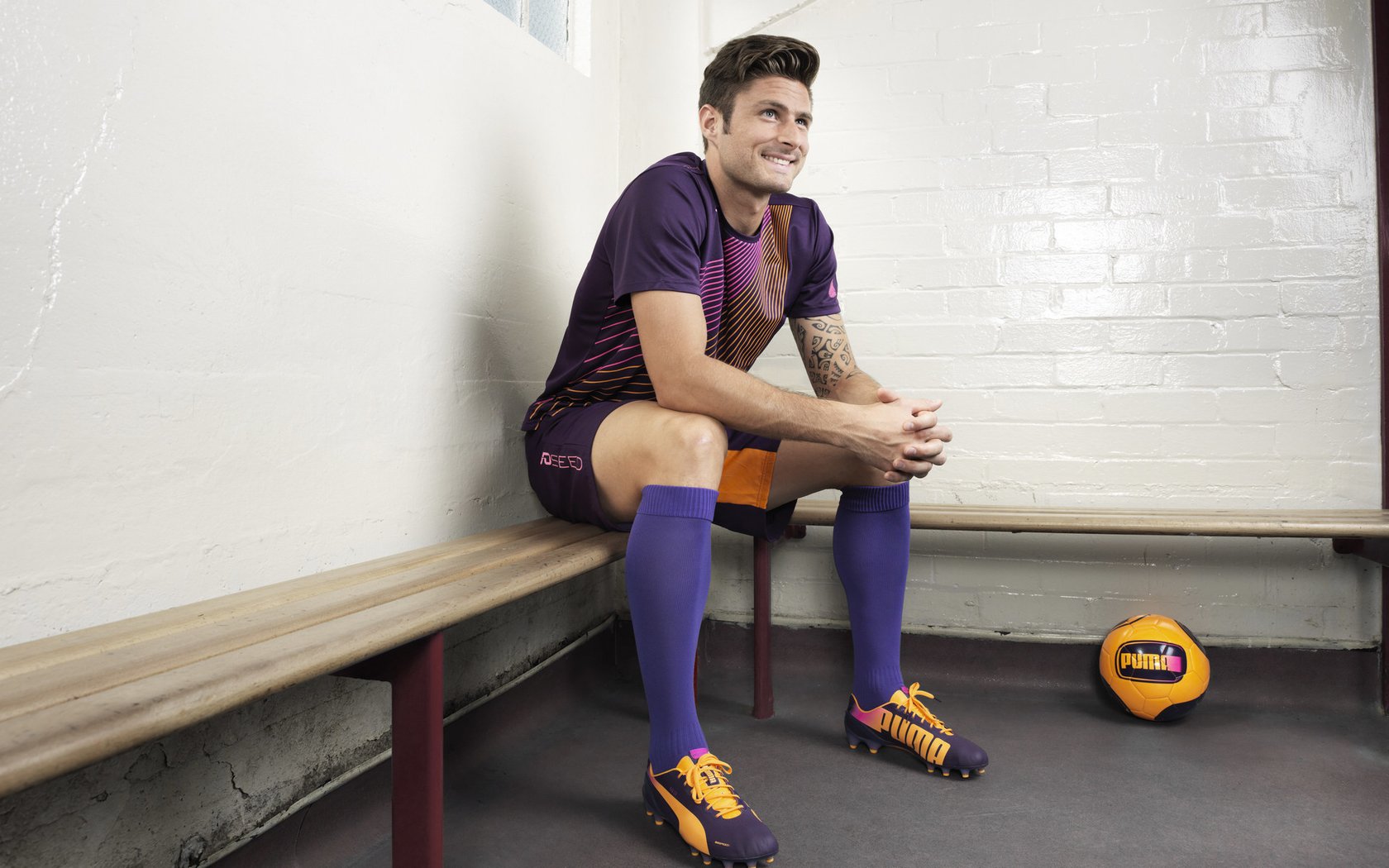 绿茵场上的永恒法则，坎特的稳定与挪威的逆转—足球世界里的确定性与可能性